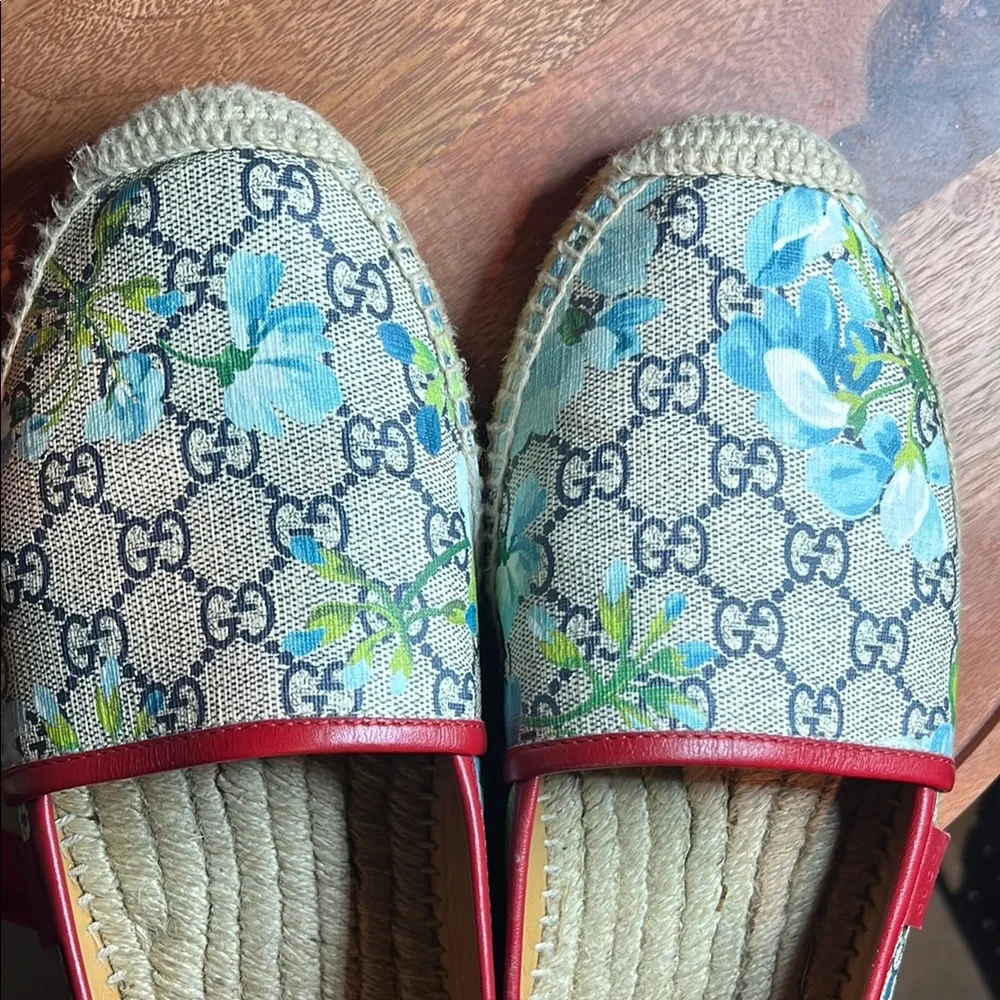 Gucci Blooms Espadrilles with Monogram Design Red and Blue